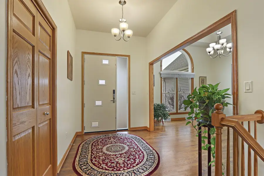 1138 Tall Oak Ct, Mount Pleasant, WI 53406 - #2