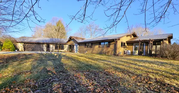 4112 Scarborough Dr, Richfield, WI 53076