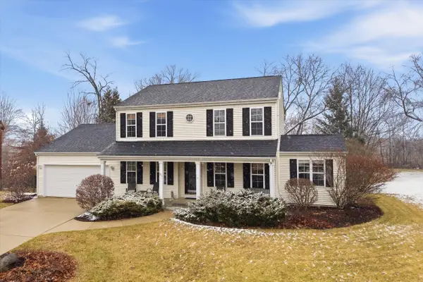 944 Ridgeway Cir, Fredonia, WI 53021