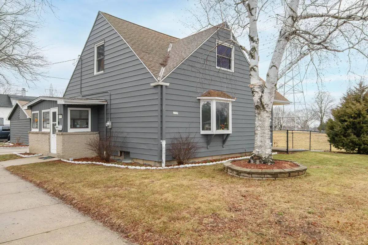 4157 S 20th St, Milwaukee, WI 53221 - #1