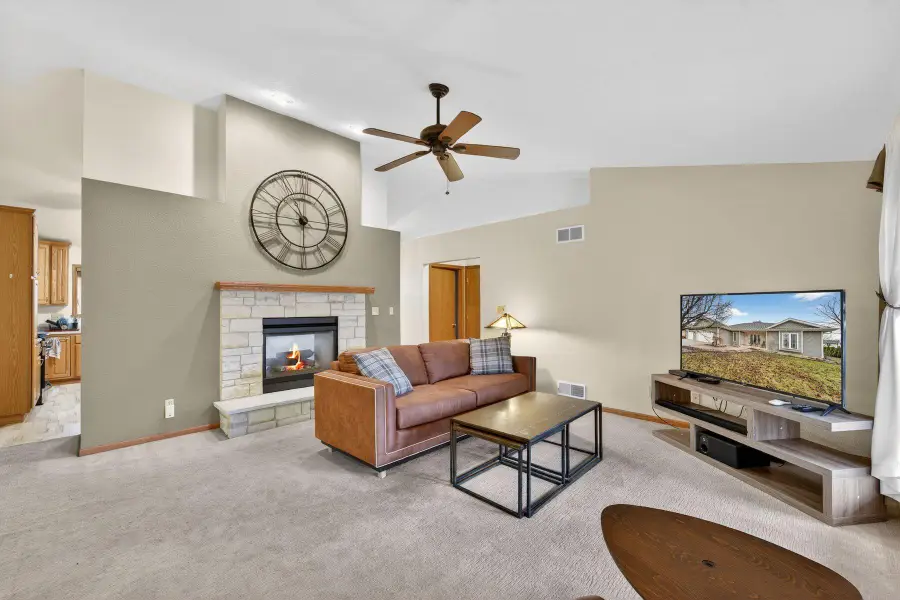 8910 S River Edge Dr, Oak Creek, WI 53154 - #3