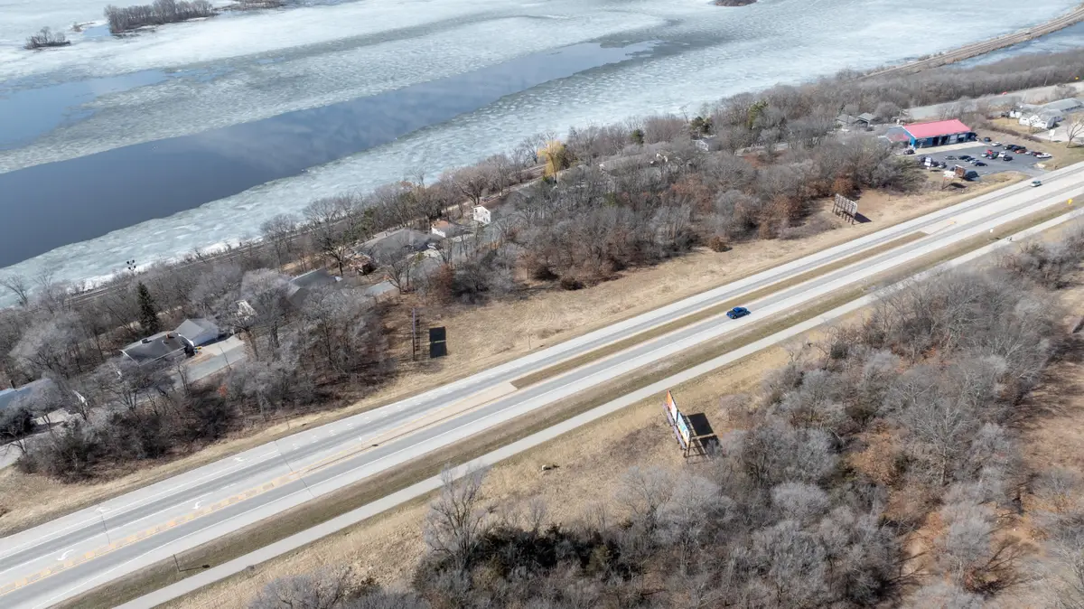 000 State Road 35, Onalaska, WI 54650 - #1