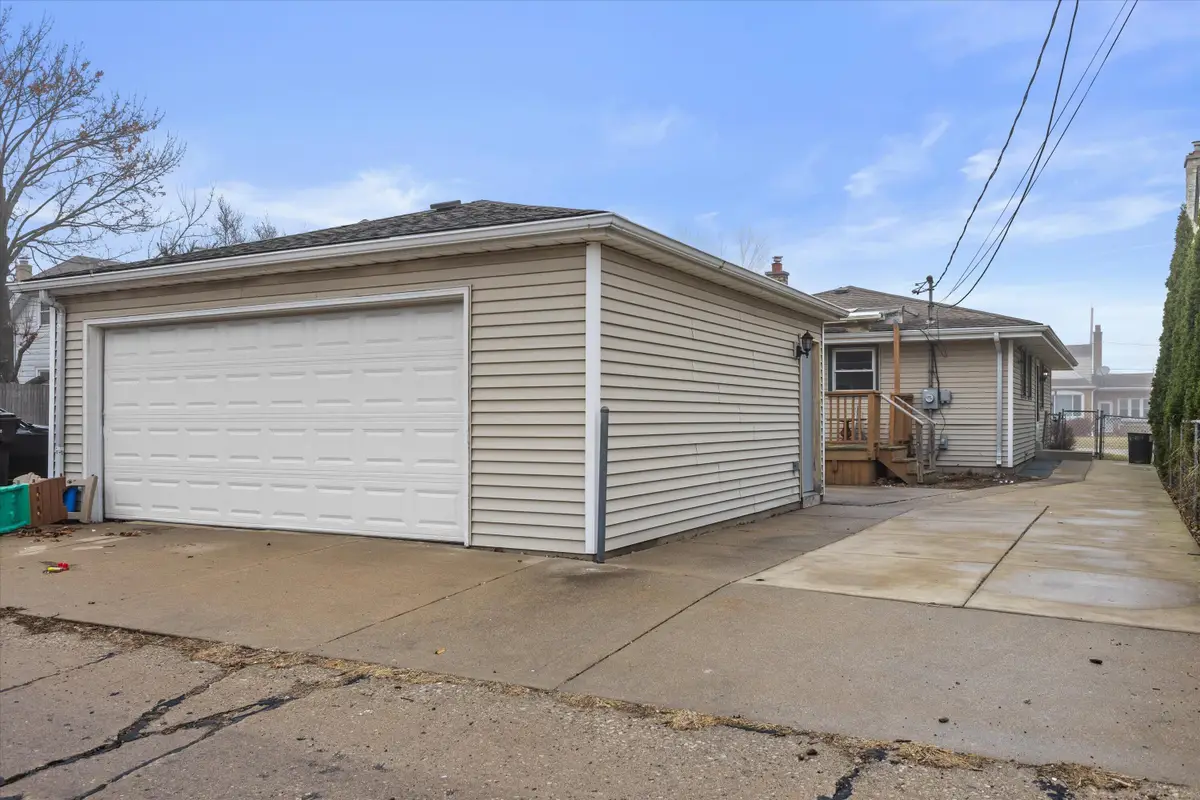 1625 Monroe Ave, South Milwaukee, WI 53172 - #1