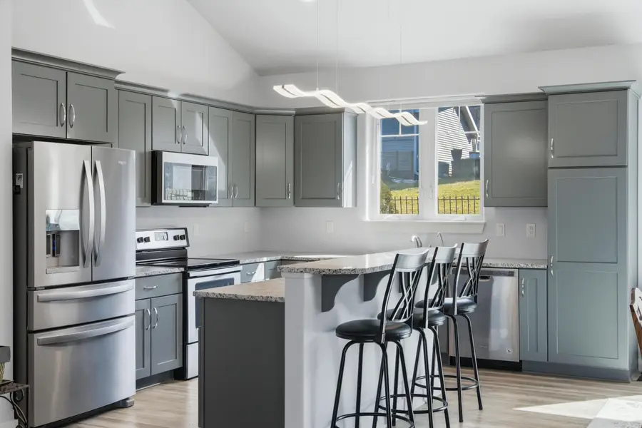 N27W27075 Woodland Dr, Pewaukee, WI 53072 - #3