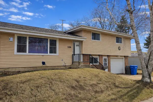 124 S Concord Ave, Watertown, WI 53094