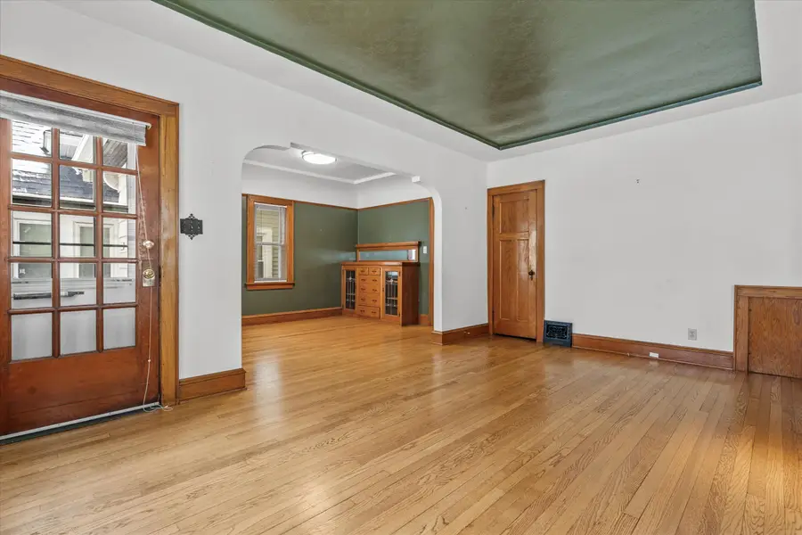 6611 W Moltke Ave, Milwaukee, WI 53210 - #2