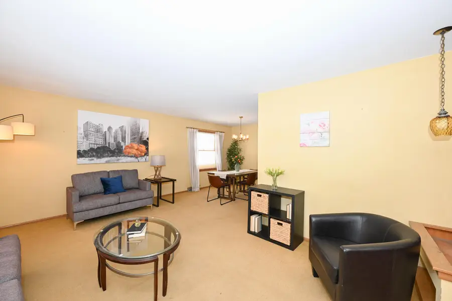 5316 Robin Dr, Greendale, WI 53129 - #3