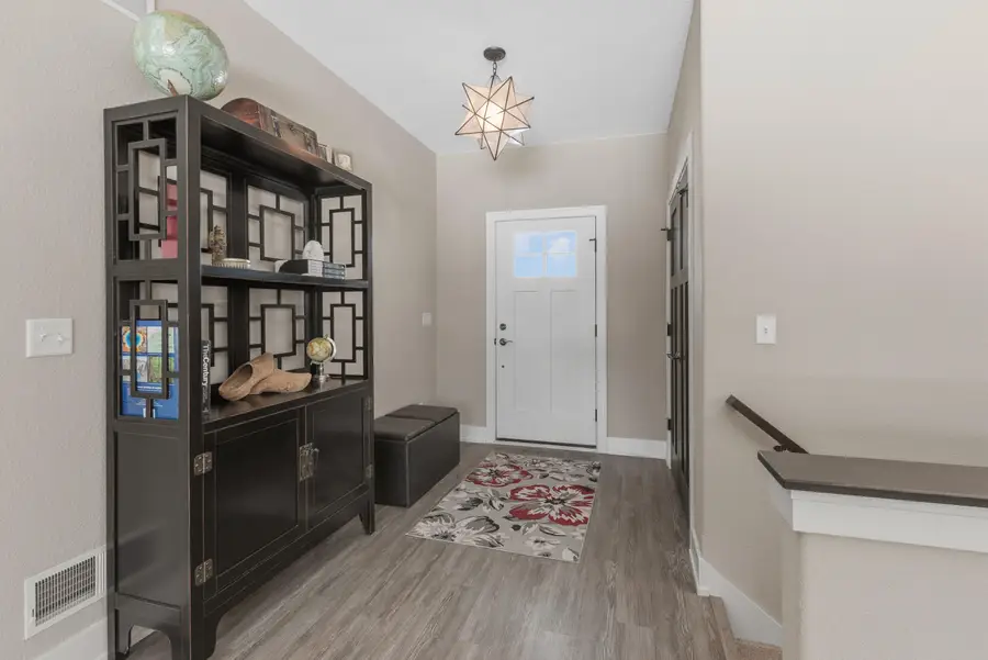 N54W23830 Limestone Ct, Sussex, WI 53089 - #2