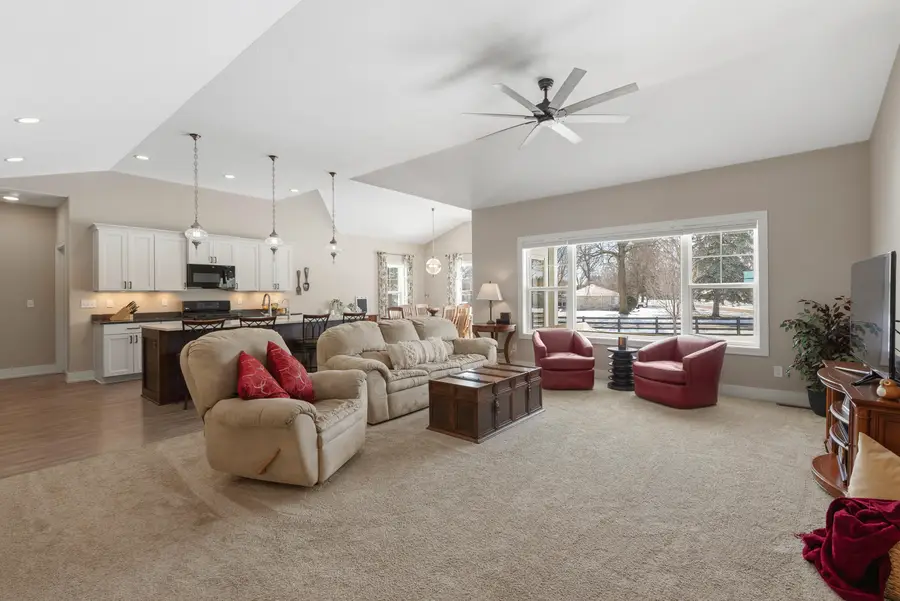 N54W23830 Limestone Ct, Sussex, WI 53089 - #3