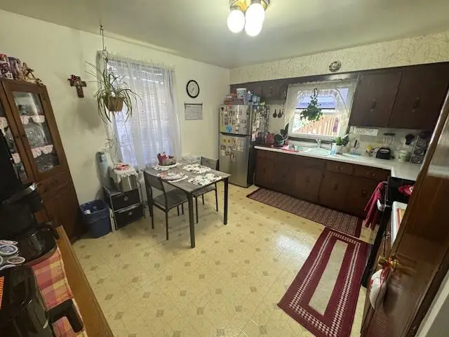 3608 Regency Dr, Racine, WI 53402 - #2