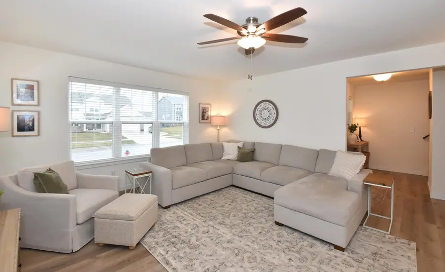 1870 Nottingham Dr, Union Grove, WI 53182 - #3