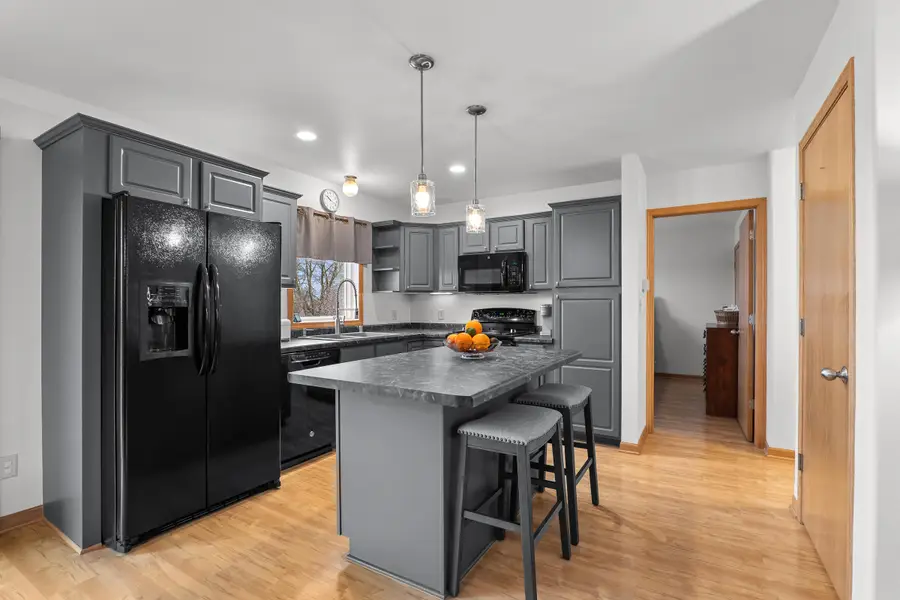 210 Kettle Ridge Cir, Glenbeulah, WI 53023 - #2