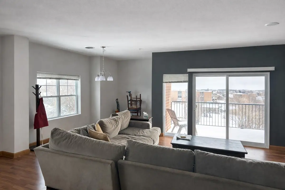 6330 W Greenfield Ave, West Allis, WI 53214 - #1