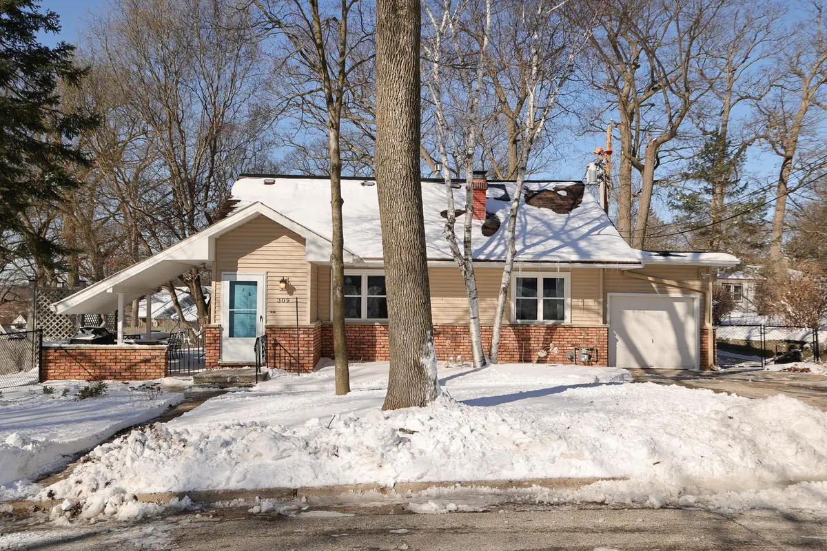309 N 116th St, Wauwatosa, WI 53226 - #1