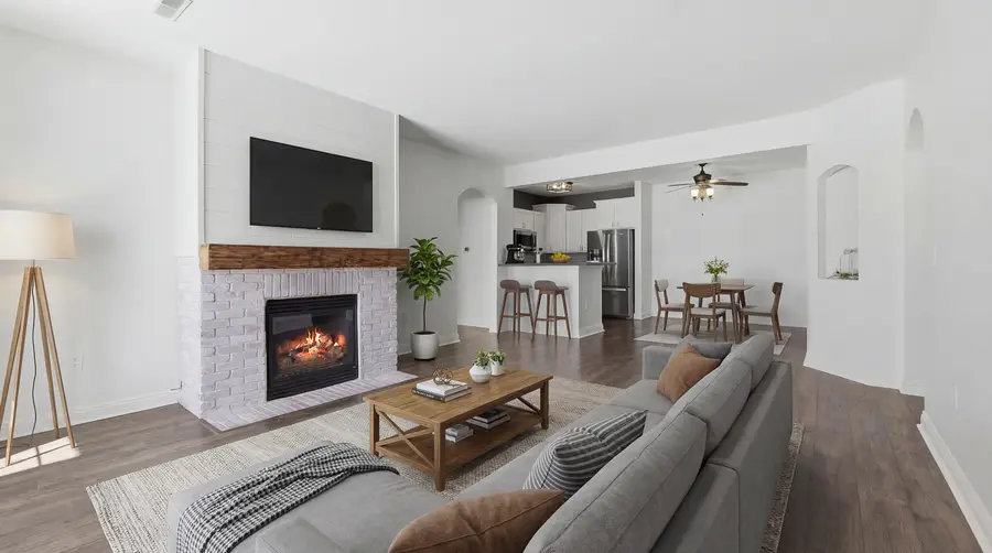 W206N16704 Blackberry Cir, Jackson, WI 53037 - #3