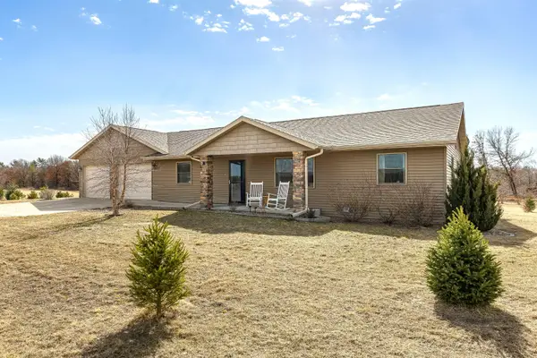 12163 Firefly Rd, Lafayette, WI 54656