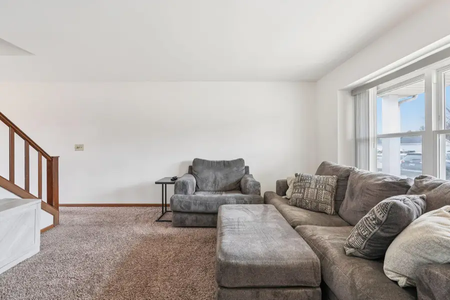 1384 Honeysuckle Rd, Hartford, WI 53027 - #2