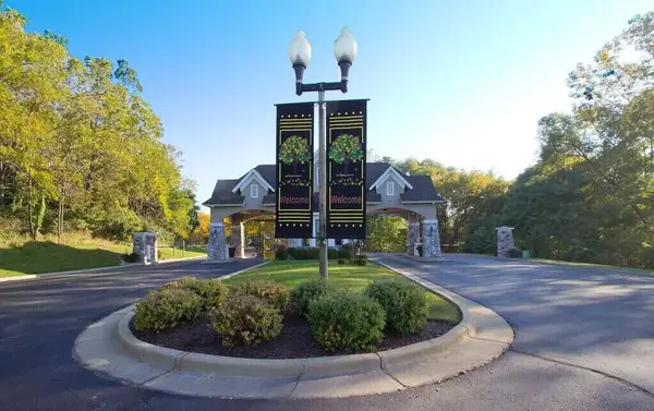 743 Eagleton Dr, Geneva, WI 53147