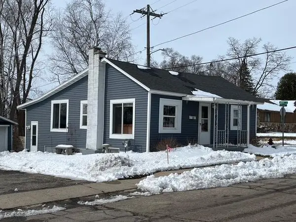 136 N Jefferson St, Whitewater, WI 53190