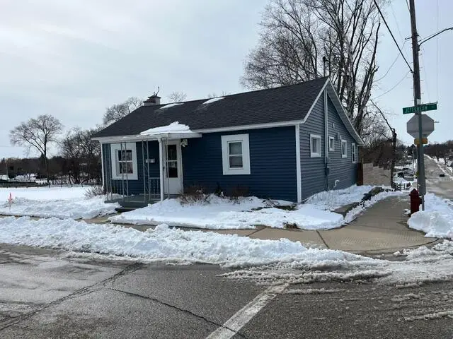 136 N Jefferson St, Whitewater, WI 53190 - #3