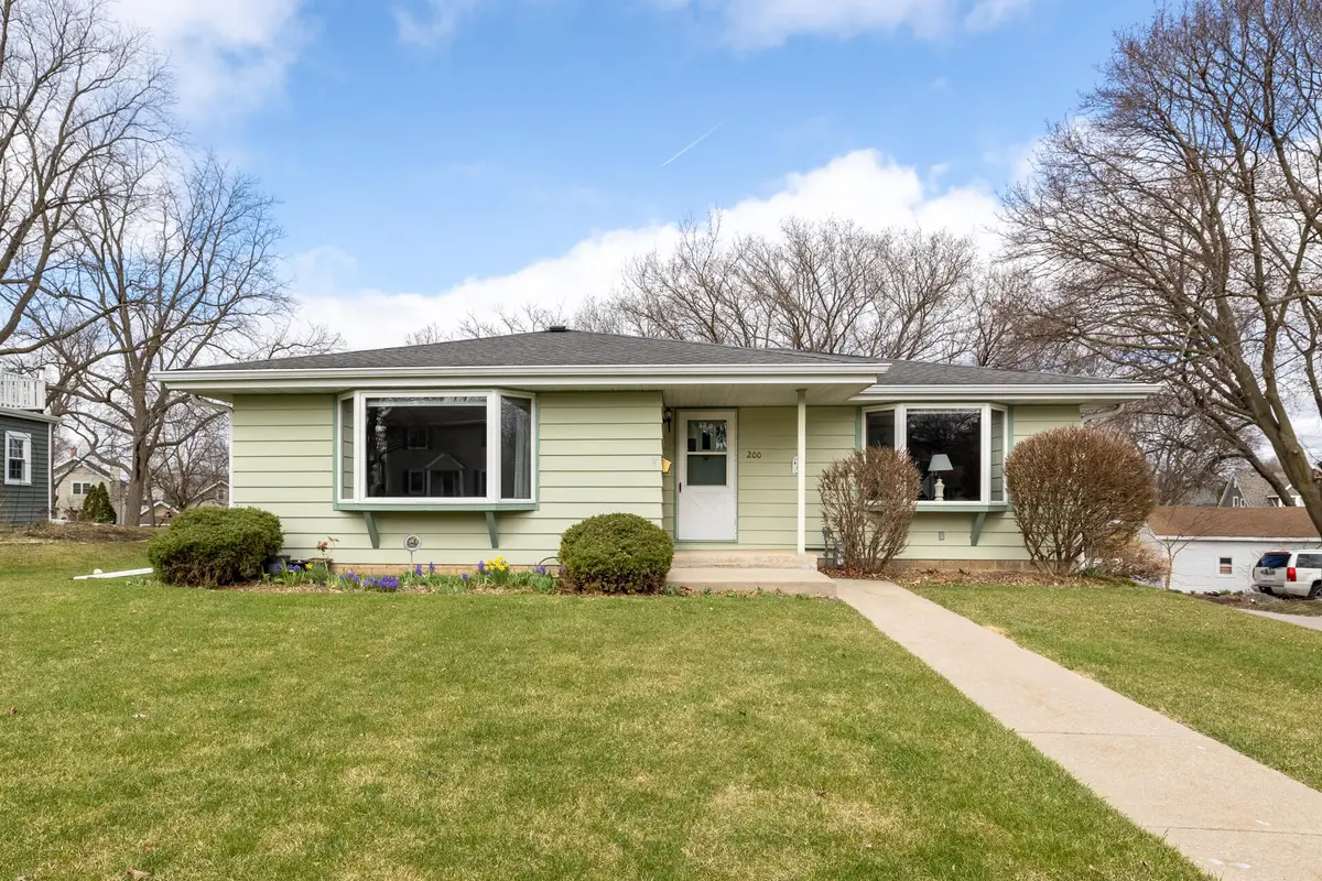 200 S Greenfield Ave, Waukesha, WI 53186 - #1