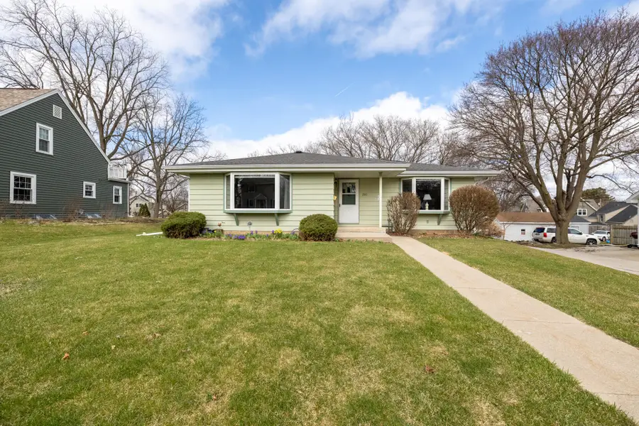 200 S Greenfield Ave, Waukesha, WI 53186 - #2