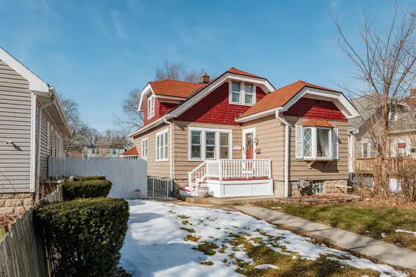 4919 N 52nd St, Milwaukee, WI 53218