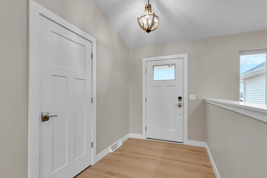 4915 Lincoln Way, Sheboygan, WI 53083 - #3