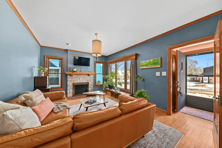 2877 S 46th St, Milwaukee, WI 53219 - #3