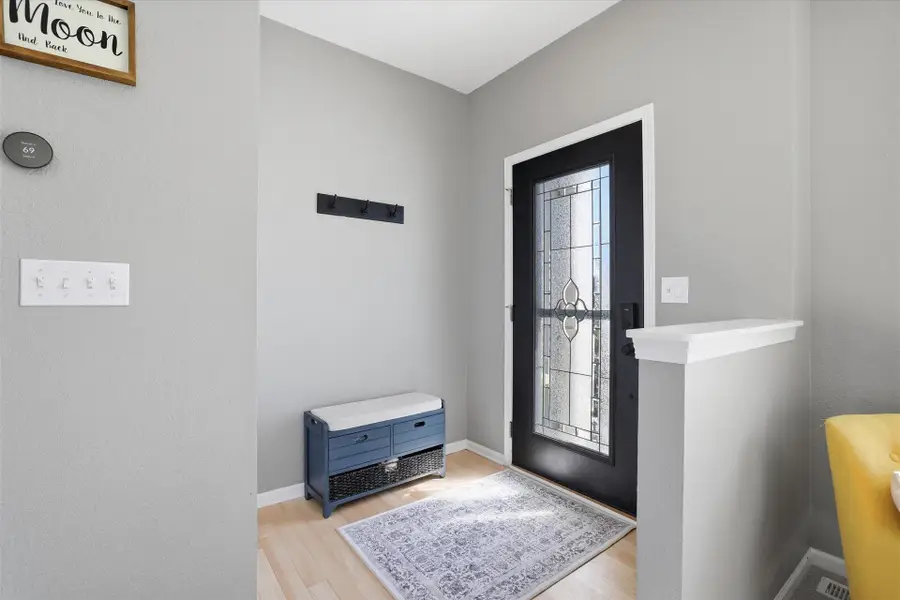 734 Creekwood Ln, West Bend, WI 53095 - #3