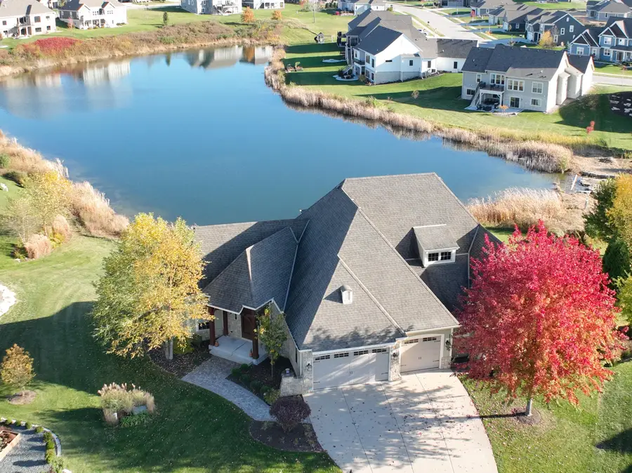 2907 Broken Arrow Ct, Waukesha, WI 53189 - #3