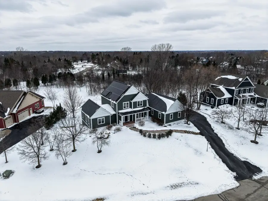 11945 N Sandhill Cir, Mequon, WI 53092 - #2