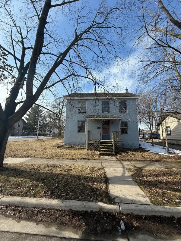 220 S Locust St, Janesville, WI 53548