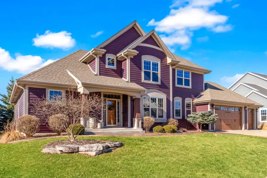 W79N417 Ridgeway Ln, Cedarburg, WI 53012 - #2