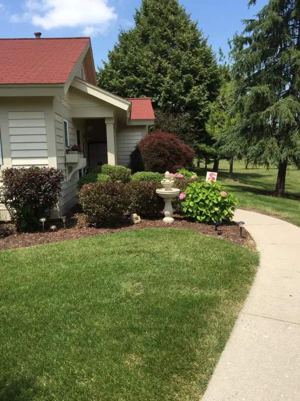 1755 Cottage Dr, Lake Geneva, WI 53147