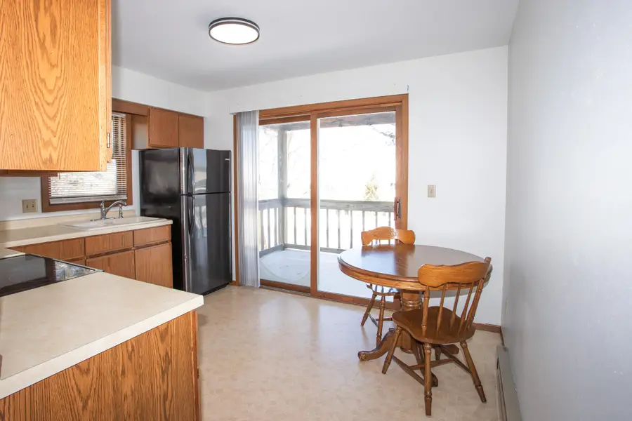 714 Woodview Ave, Sheboygan Falls, WI 53085 - #3