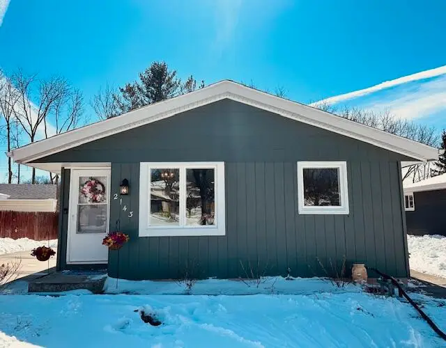 2143 Macarthur Rd, Waukesha, WI 53188 - #1