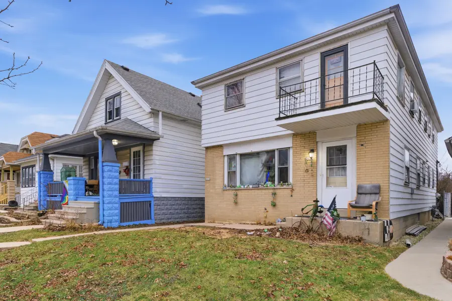 2033 S 77th St, West Allis, WI 53219 - #2