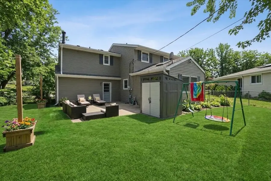 2103 Empire Dr, Waukesha, WI 53186 - #3