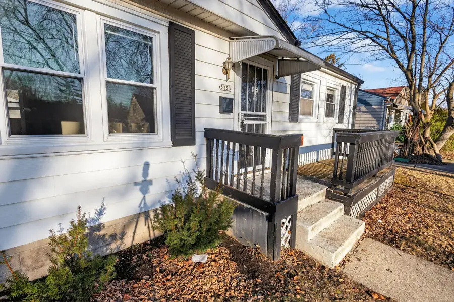 5353 N 56th St, Milwaukee, WI 53218 - #2