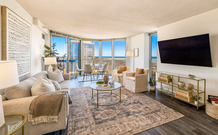 1660 N Prospect Ave, Milwaukee, WI 53202 - #2