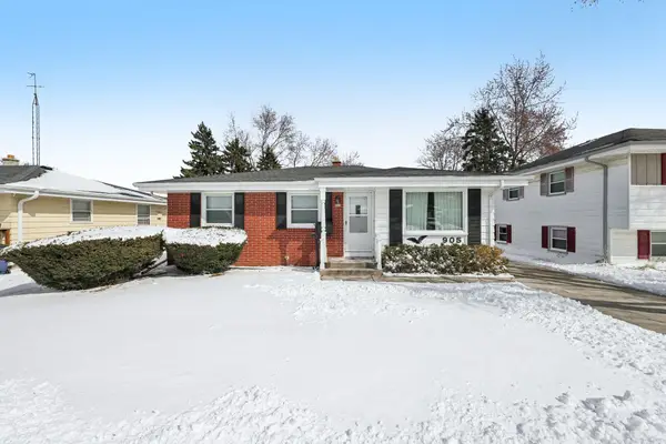 905 Ostergaard Ave, Racine, WI 53406