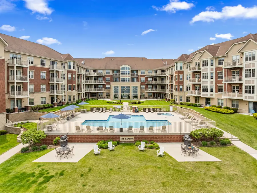 4100 S Lake Dr, Saint Francis, WI 53235 - #3