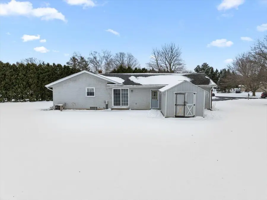 N95W25044 Whitewater Dr, Colgate, WI 53017 - #2