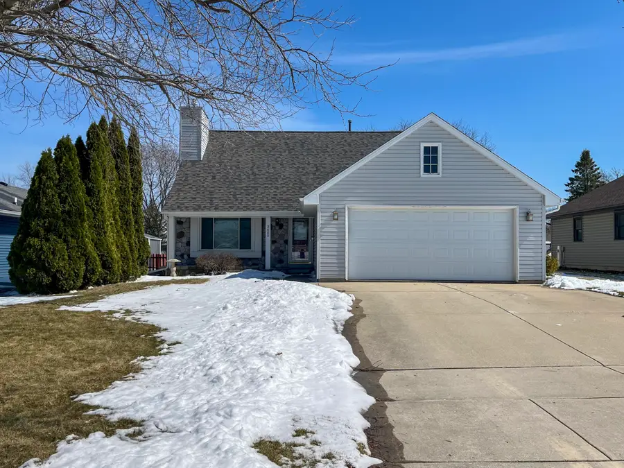 3605 15th Ave, South Milwaukee, WI 53172 - #2