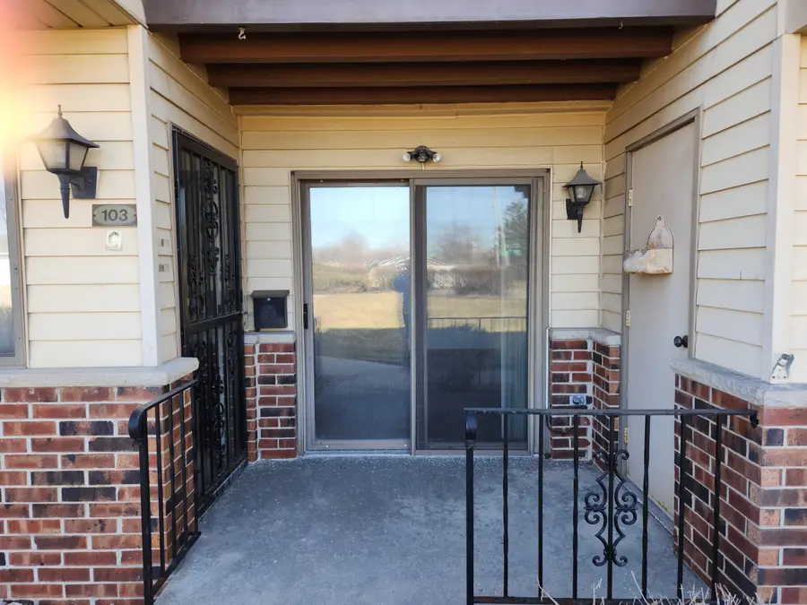 5631 70th St, Kenosha, WI 53142 - #3