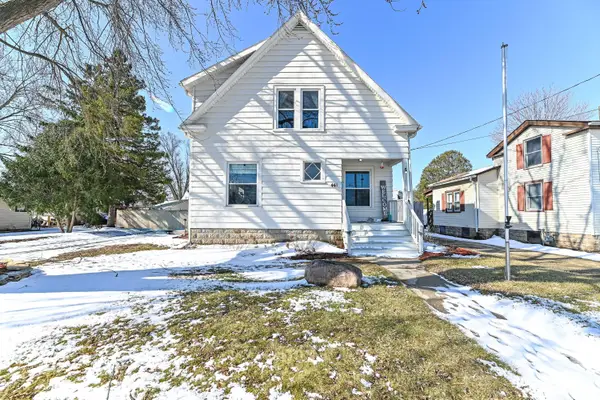 441 S Pine St, Burlington, WI 53105