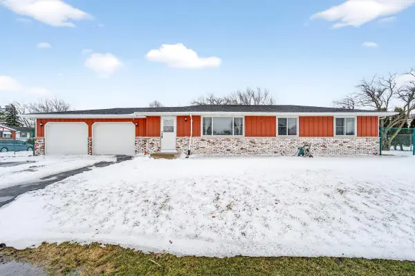 1344 Timmie Dr, Mount Pleasant, WI 53406