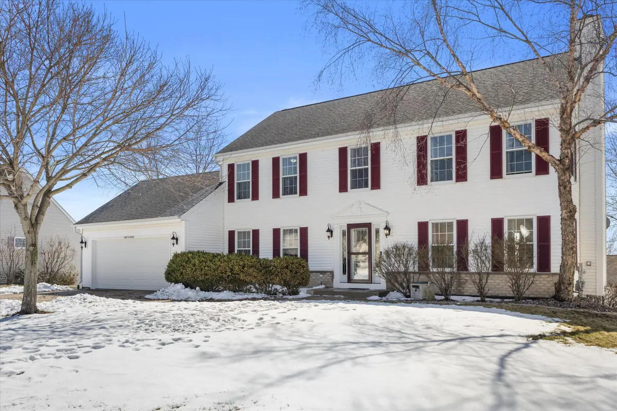 S96W12833 Walter Hagen Dr, Muskego, WI 53150 - #1