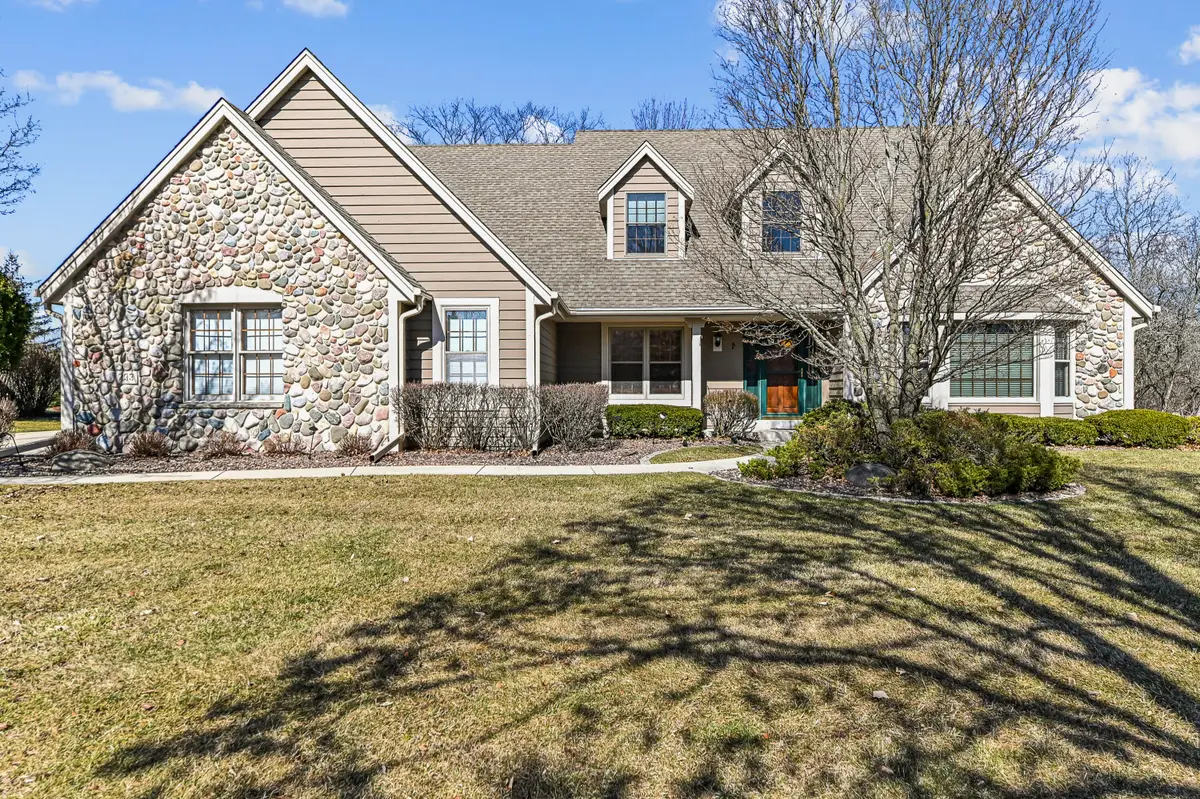 293 Westfield Way, Pewaukee, WI 53072 - #1